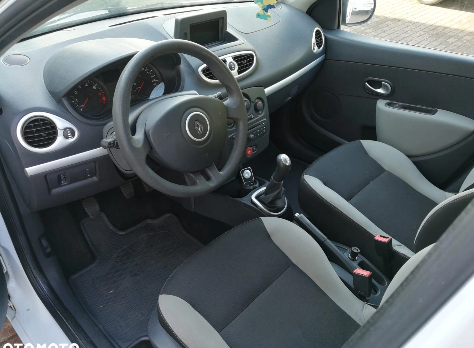 Renault Clio cena 20500 przebieg: 131000, rok produkcji 2012 z Oleśnica małe 46